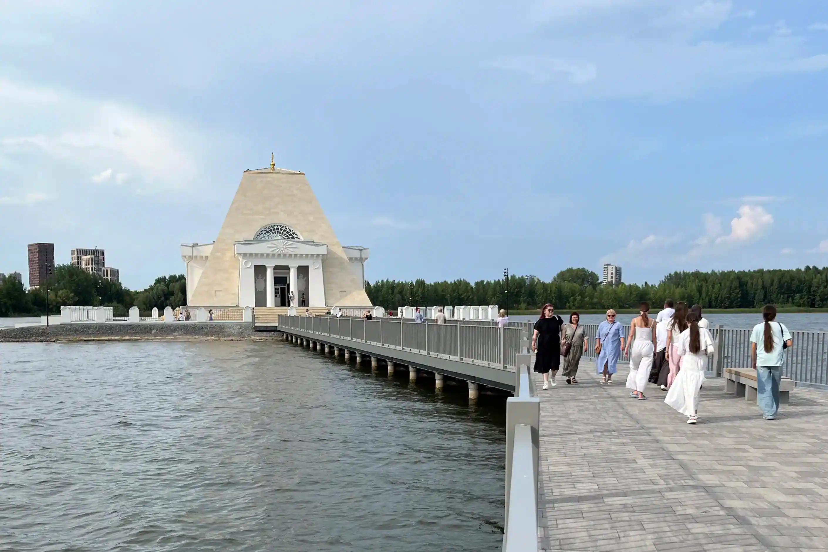 С берега Казанки – на Зилантову гору — фото 1